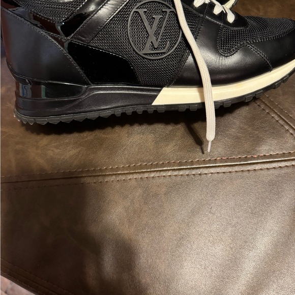 Louis Vuitton Black and White Sneakers High-Top Design - Picture 1 of 9